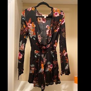 Black Floral Long Sleeve Romper (Medium)